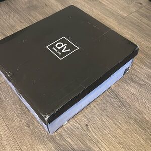 Dolce Vita Women’s Size 8.5 Boots